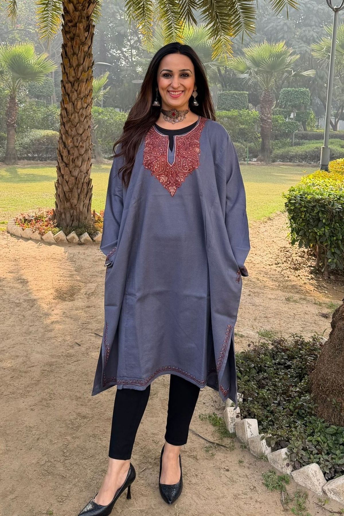 Sozni Handwork woollen Phiran