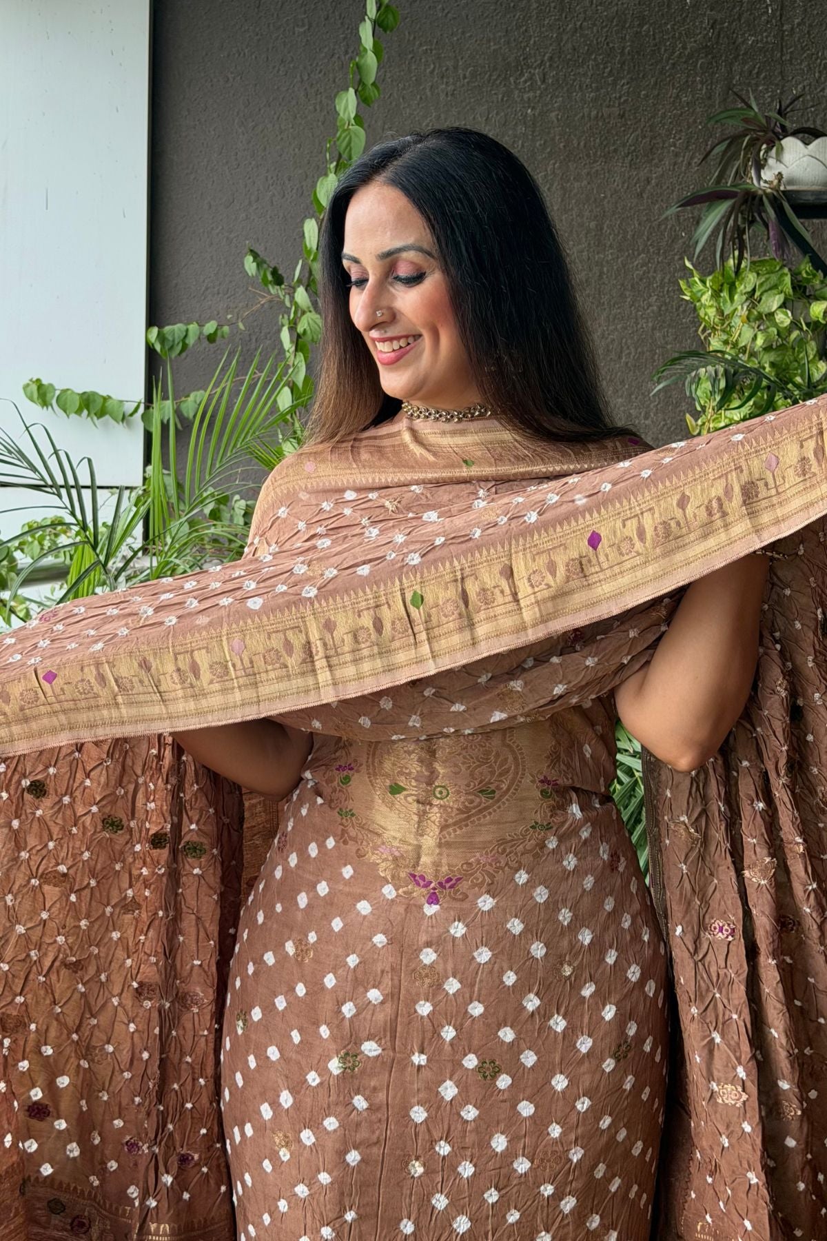 Pure gaji silk full set with hand done bandhani and zari weaving!!