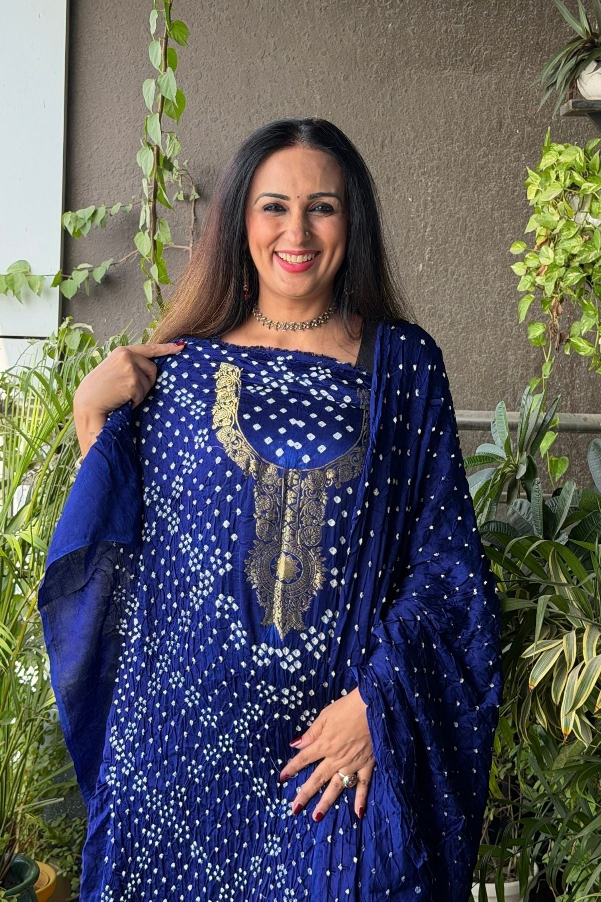 Pure modal silk full set with hand done bandhani and zari weaving!!