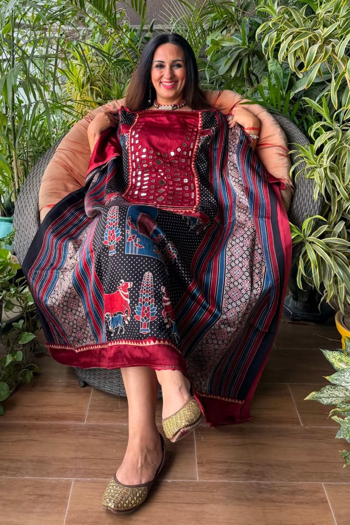 Handcrafted Kutch mirror work kurta on pure Mashru!!