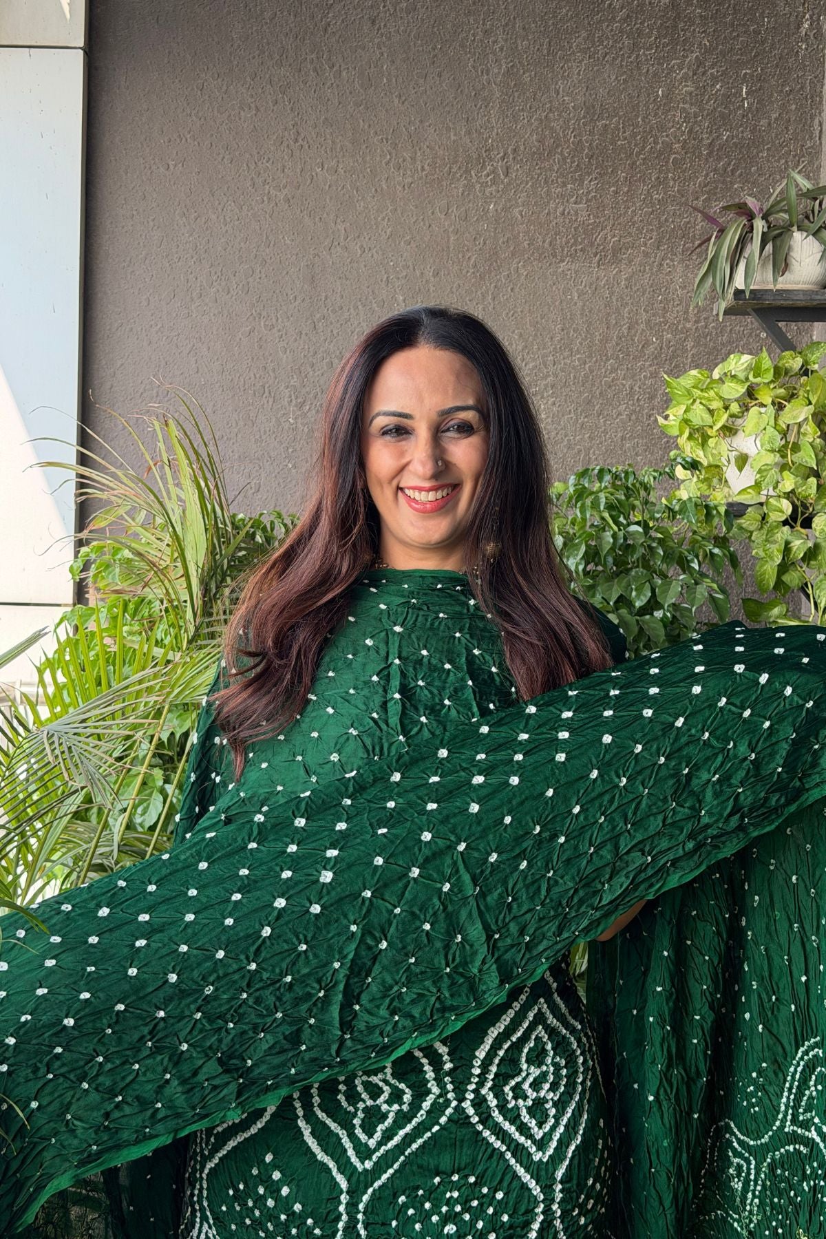 Pure modal silk full set with hand done bandhani and zari weaving!!