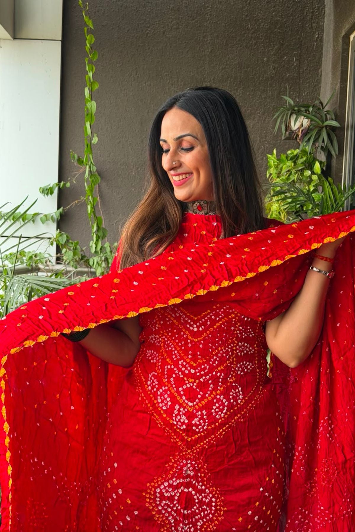 Hand done BANDHANI full set on pure modal!!