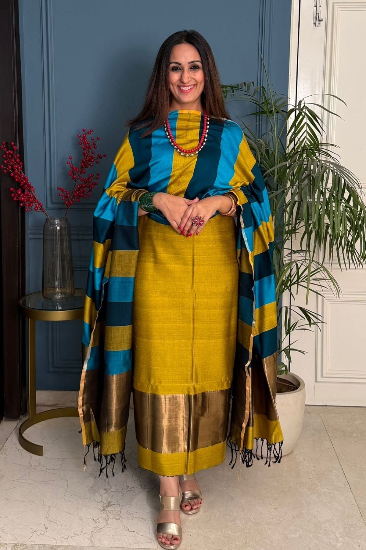 Maheshwari weave kurta dupatta set on cotton silk