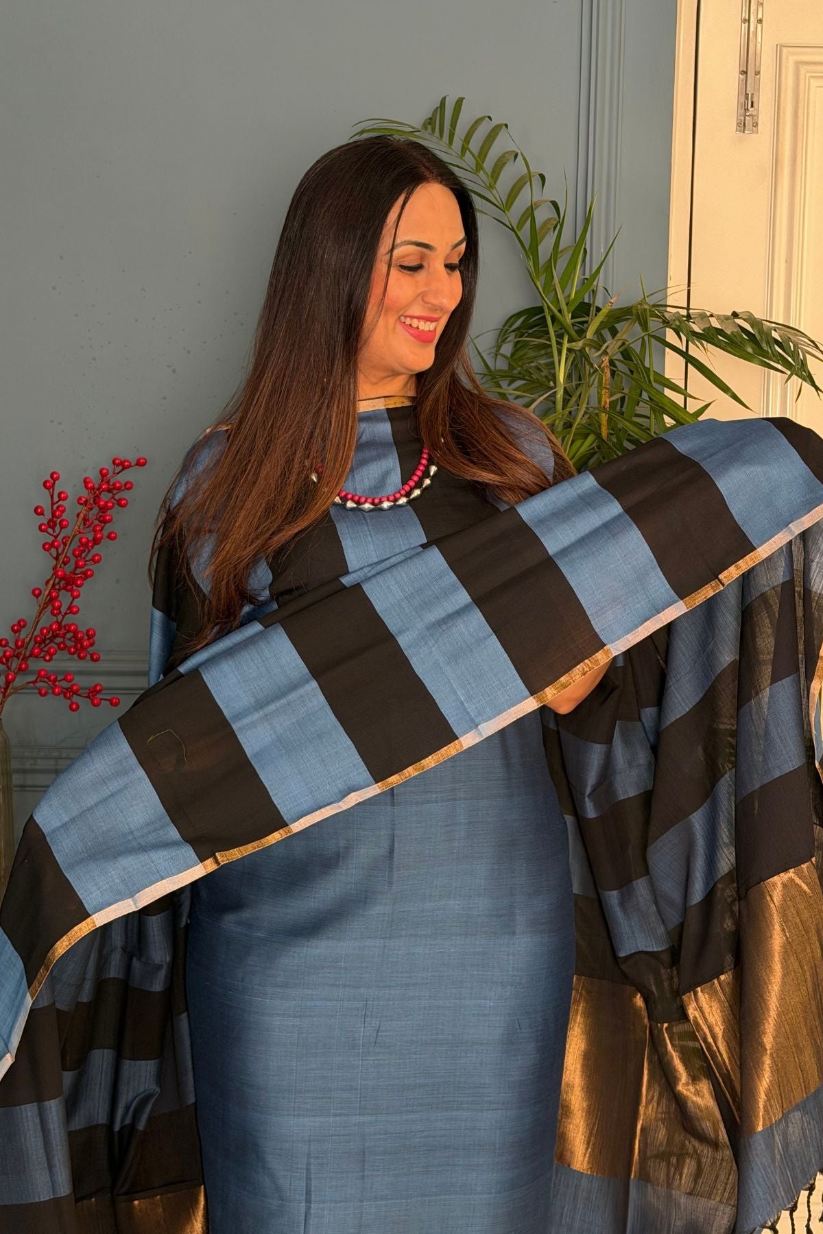 Maheshwari weave kurta dupatta set on cotton silk