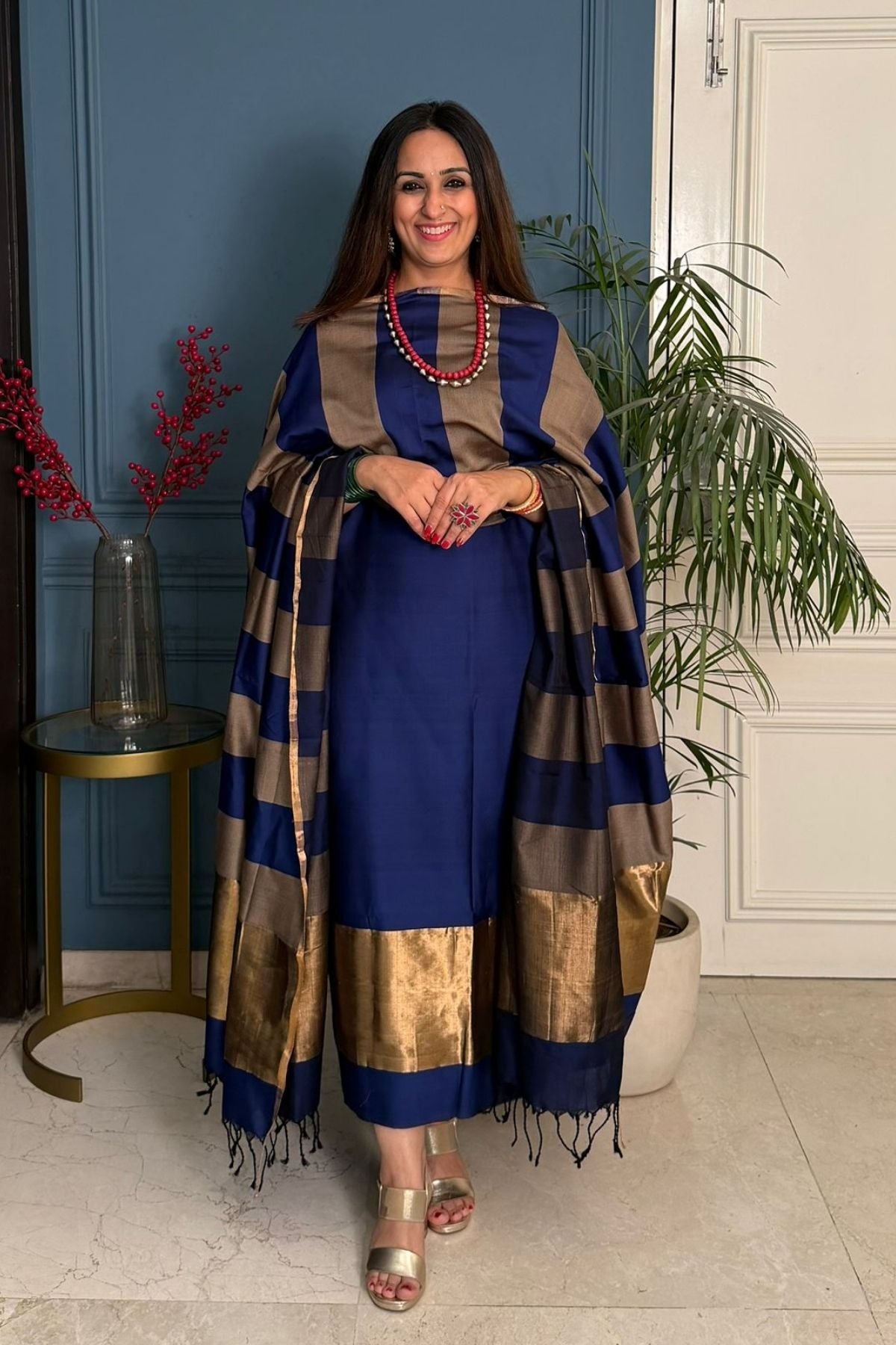 Maheshwari weave kurta dupatta set on cotton silk