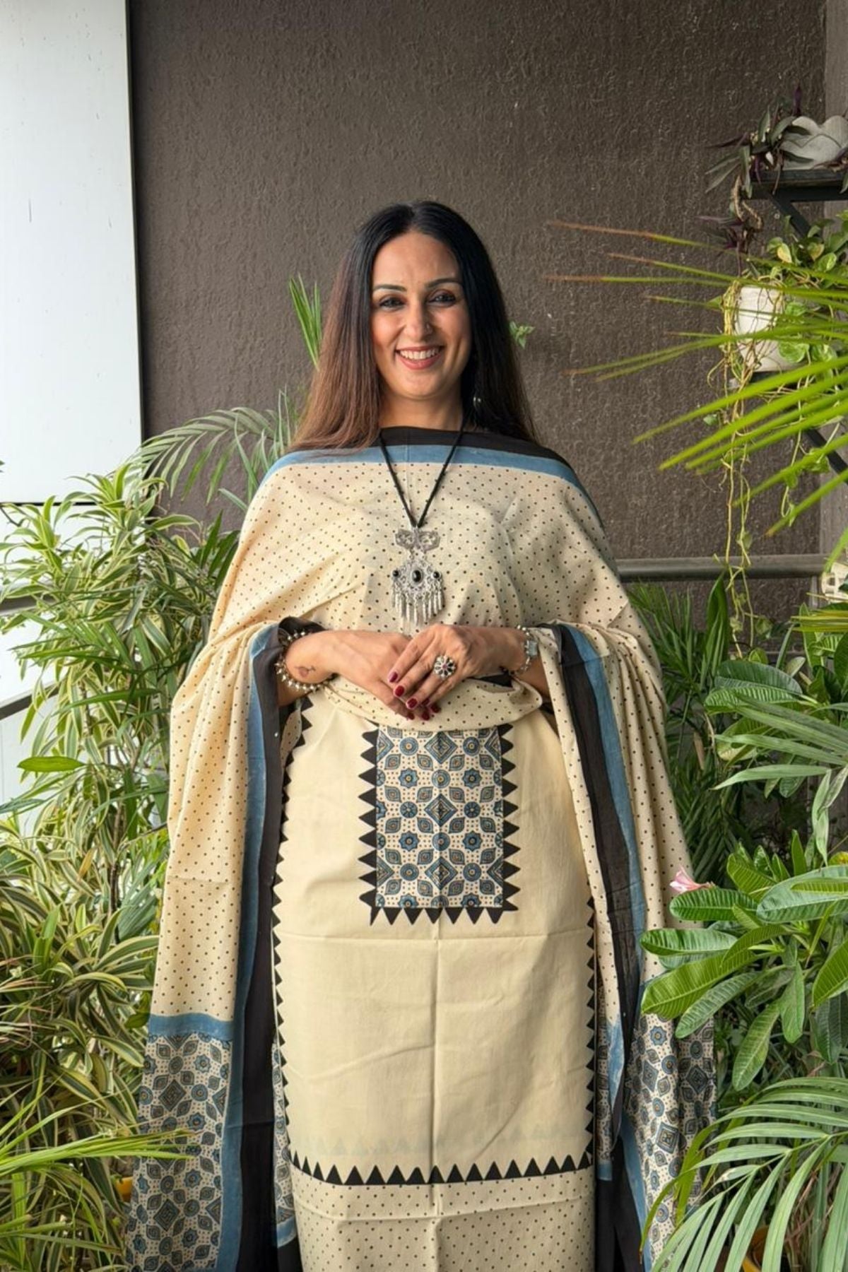 Handblocked Ajrakh Taj cotton full sets!!