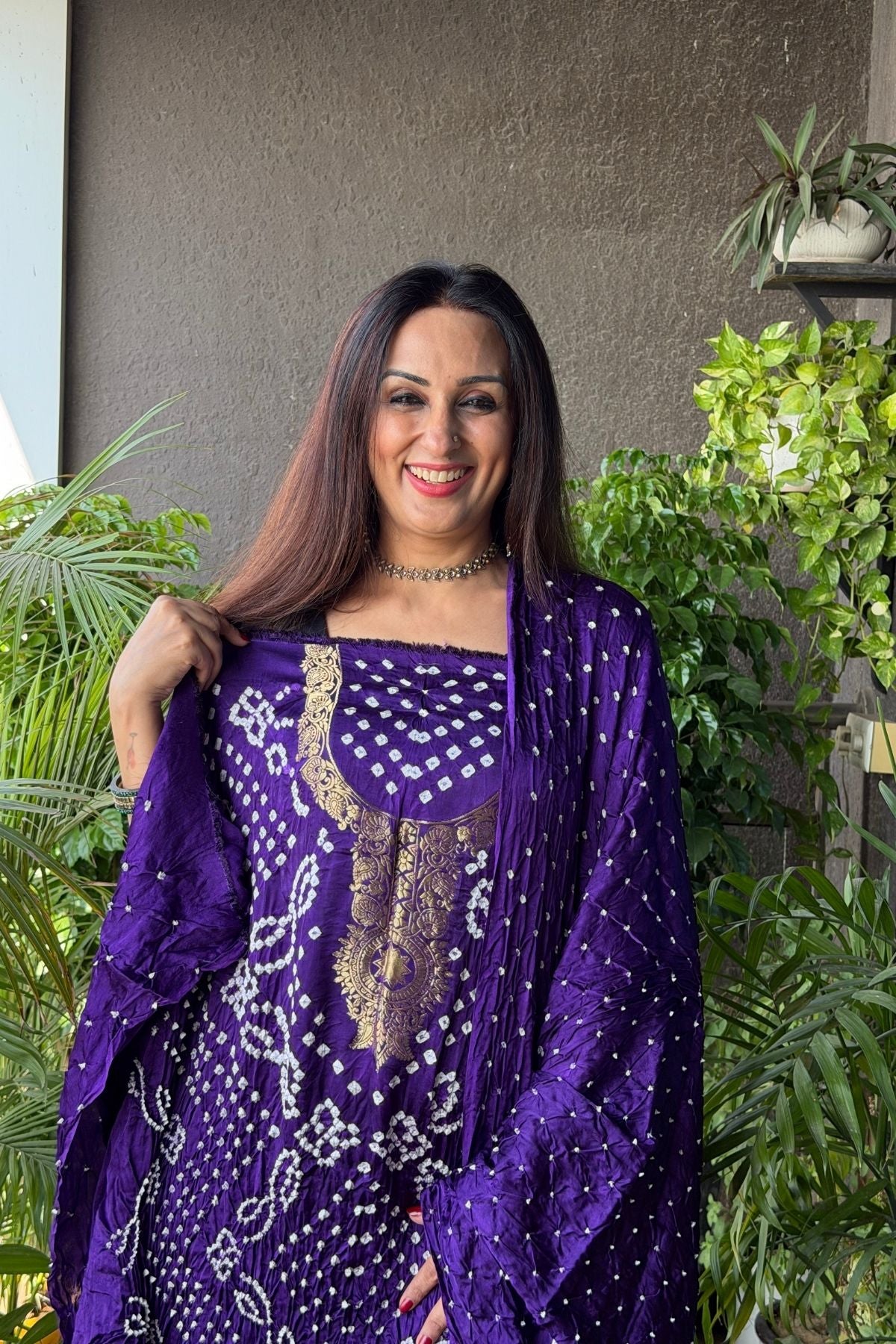 Pure modal silk full set with hand done bandhani and zari weaving!!