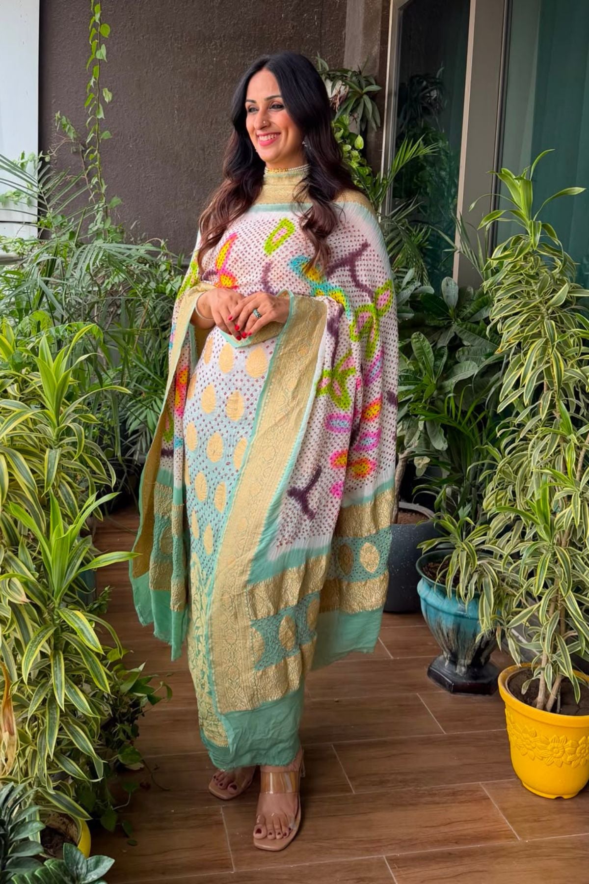 Banarasi khaddi georgette with red Bandhani kurta dupatta set!!!