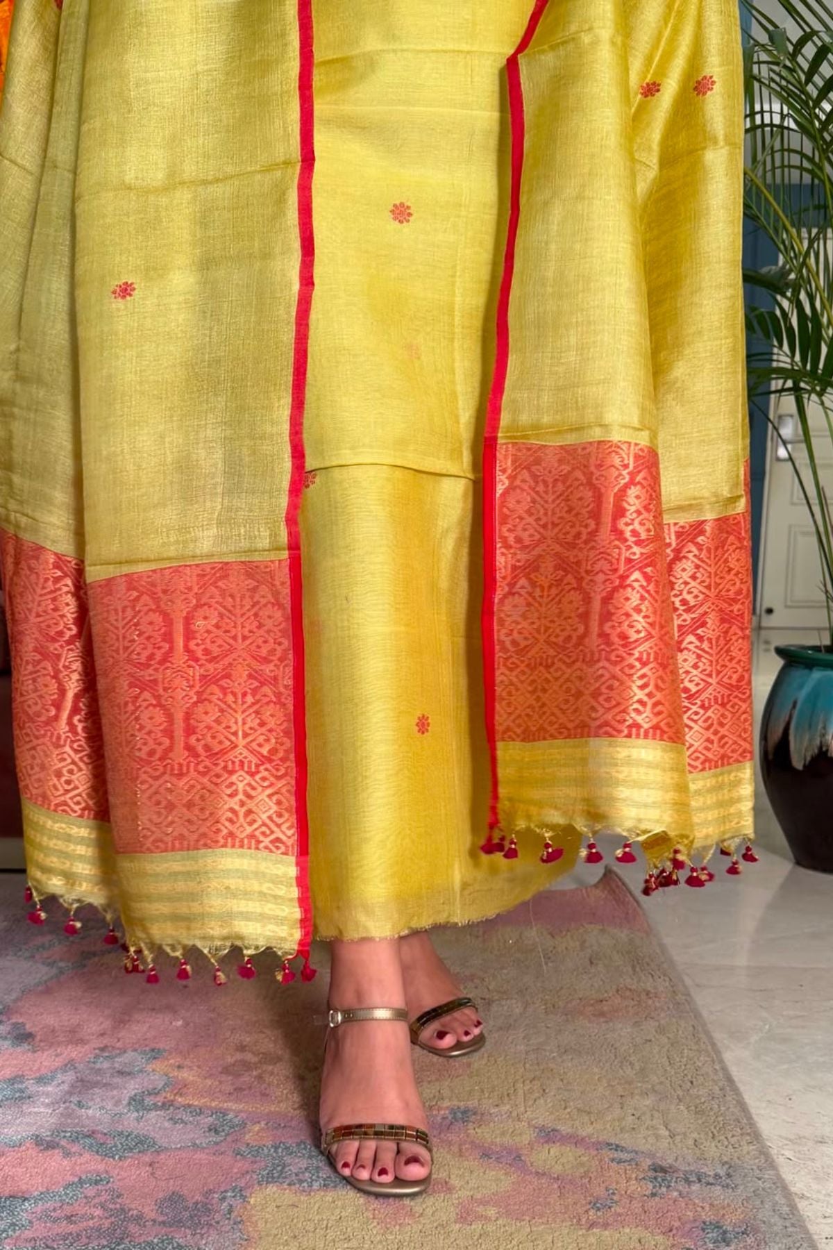 Tangail weave on Pure Tussar Silk -Kurta Dupatta set