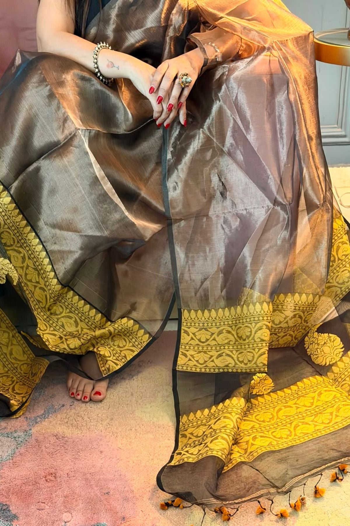 Metallic muslin tissue dupatta!!