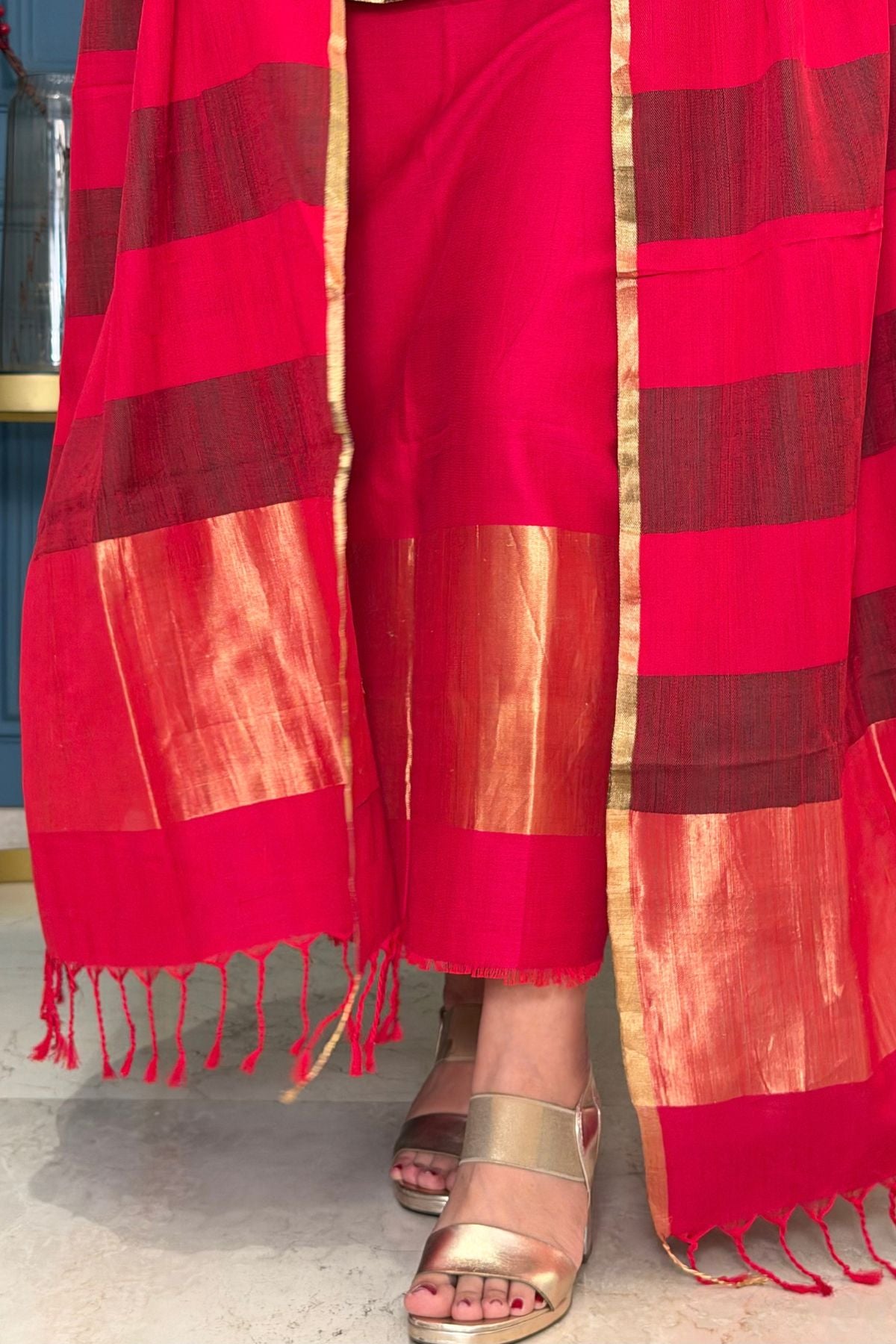 Maheshwari weave kurta dupatta set on cotton silk
