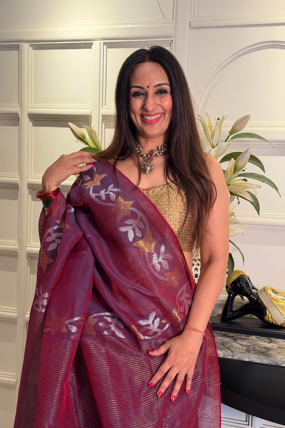 Handwoven Jamdani Linen Saree