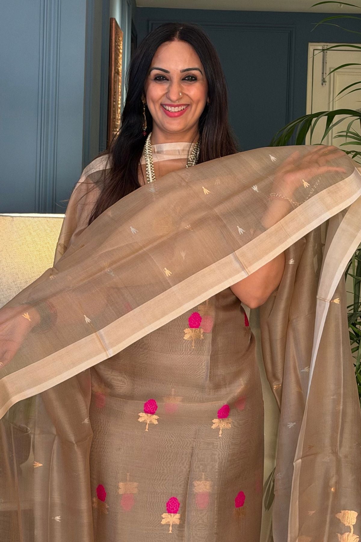 Handwoven pure raw mango silk suit sets!!