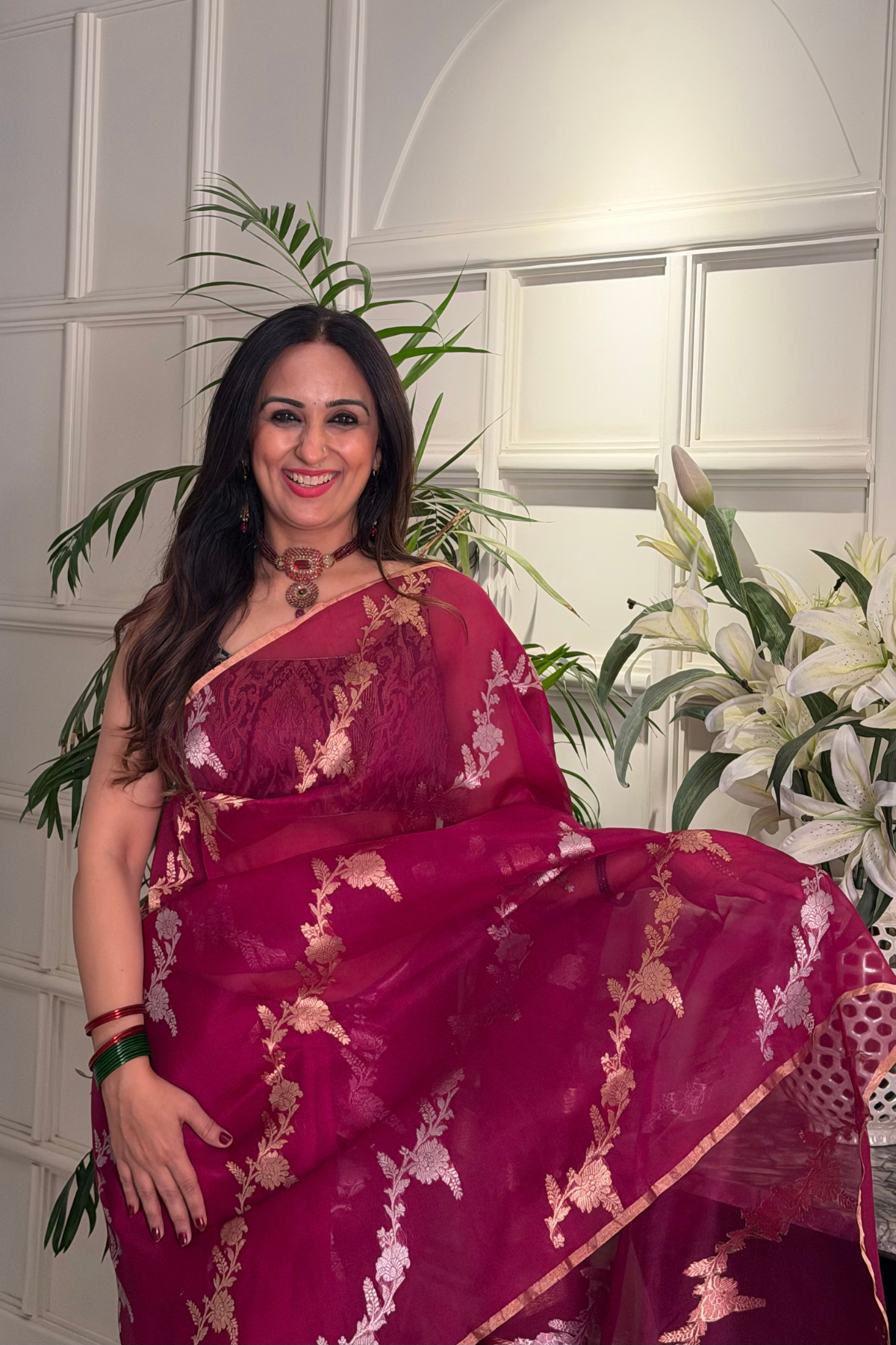 Handwoven zari weave Banarasi silk saree with blouse!!