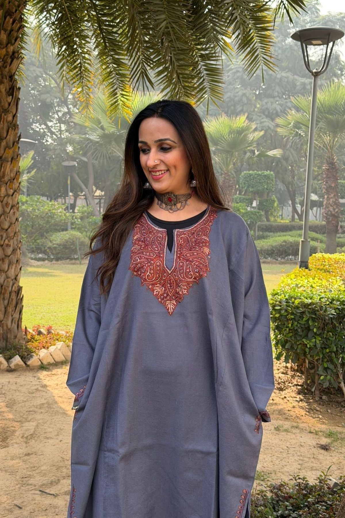 Sozni Handwork woollen Phiran