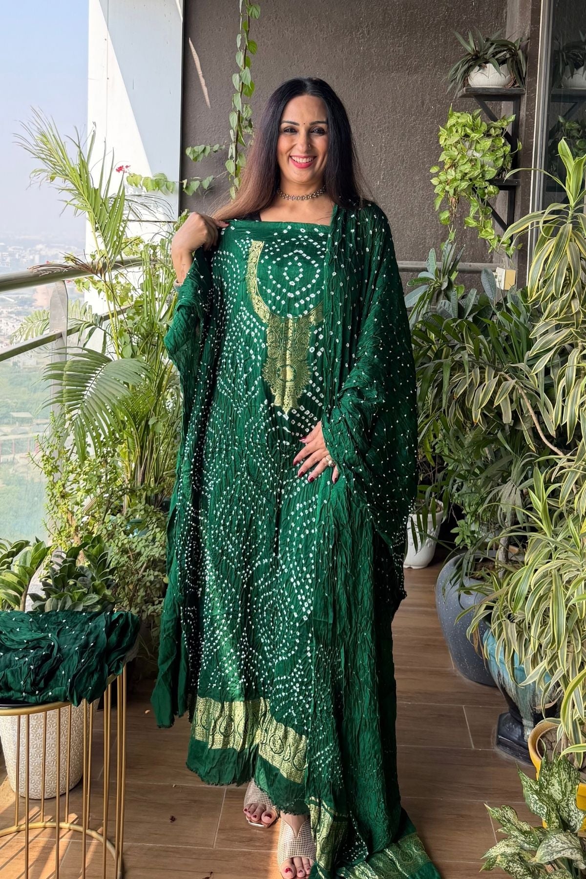 Pure modal silk full set with hand done bandhani and zari weaving!!