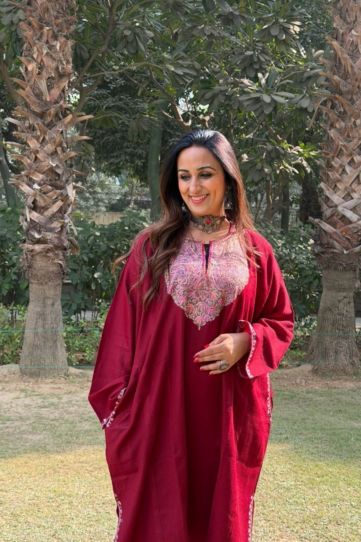 Sozni Handwork woollen Phiran