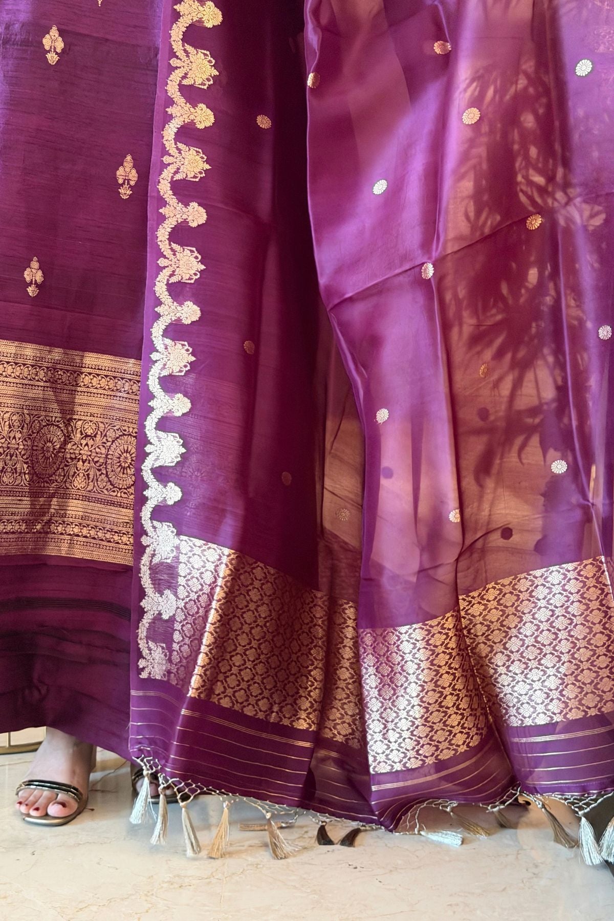 Handwoven Banarasi full sets in pure Raw silk!!