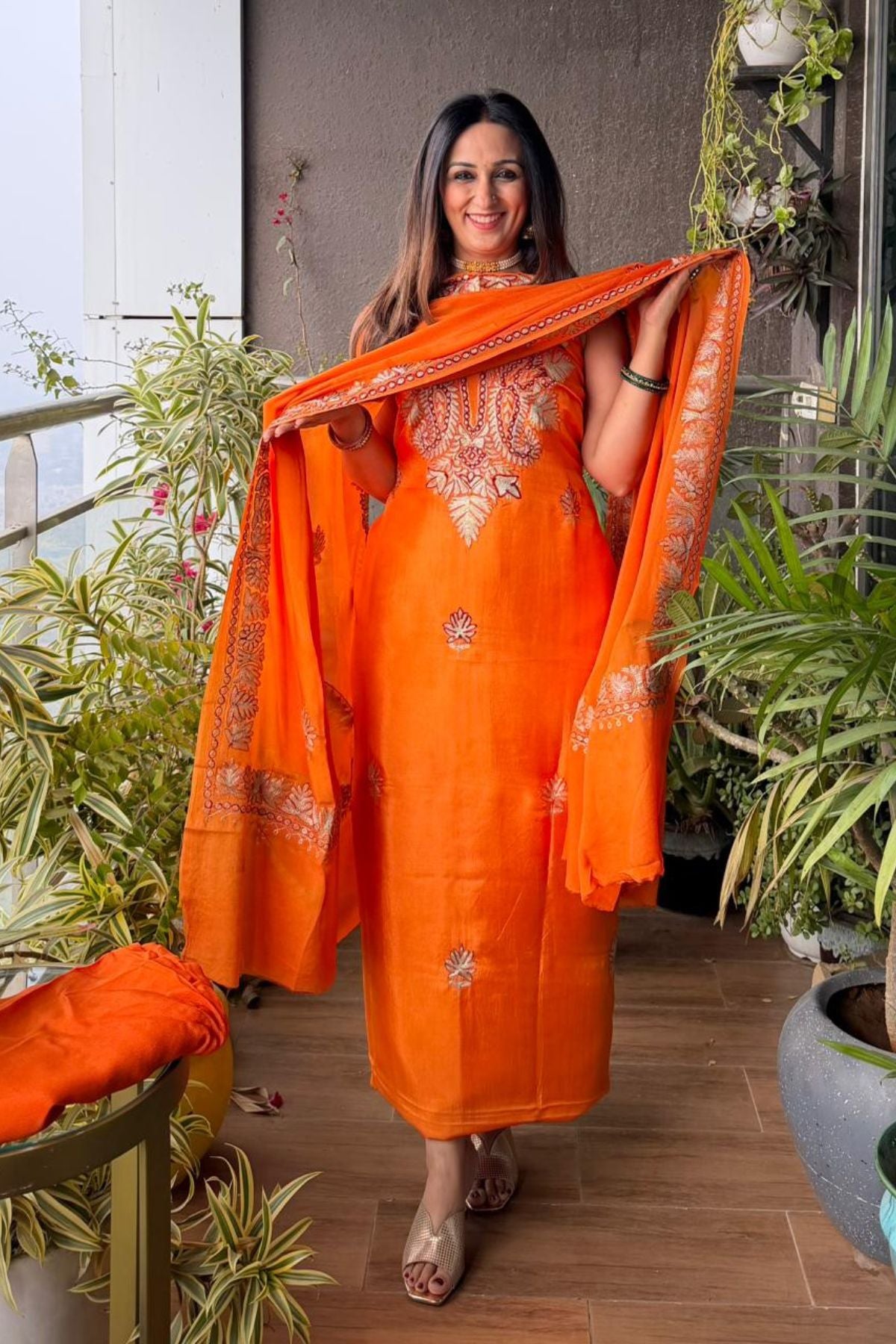 Upadda suit sets with Kashmiri Aari work!!