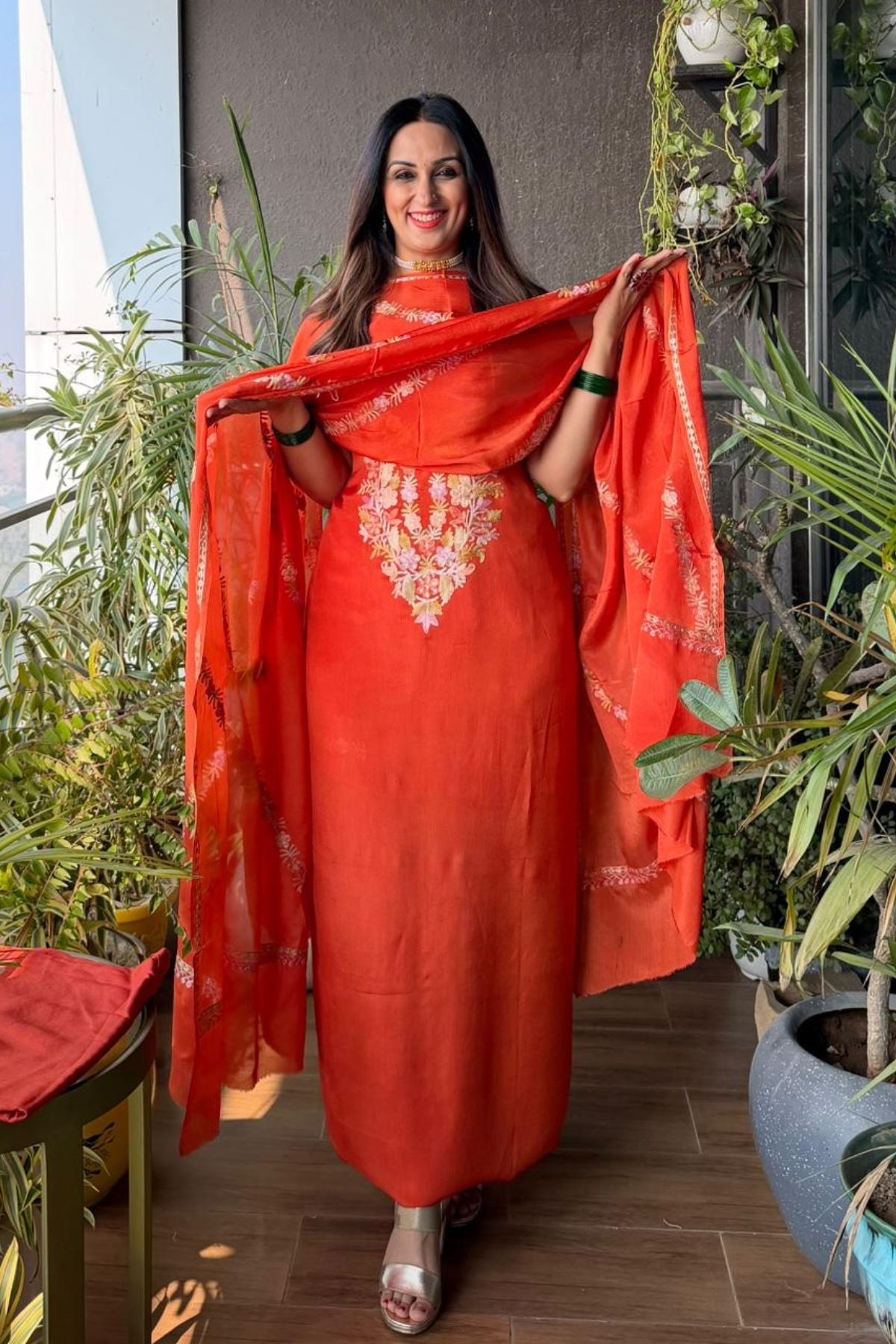 Chinon full sets with Kashmiri Aari embroidery!!!