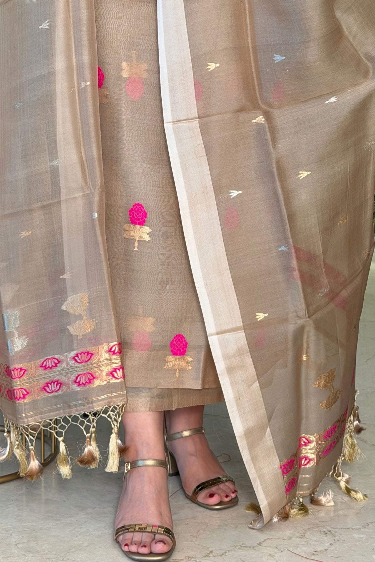 Handwoven pure raw mango silk suit sets!!