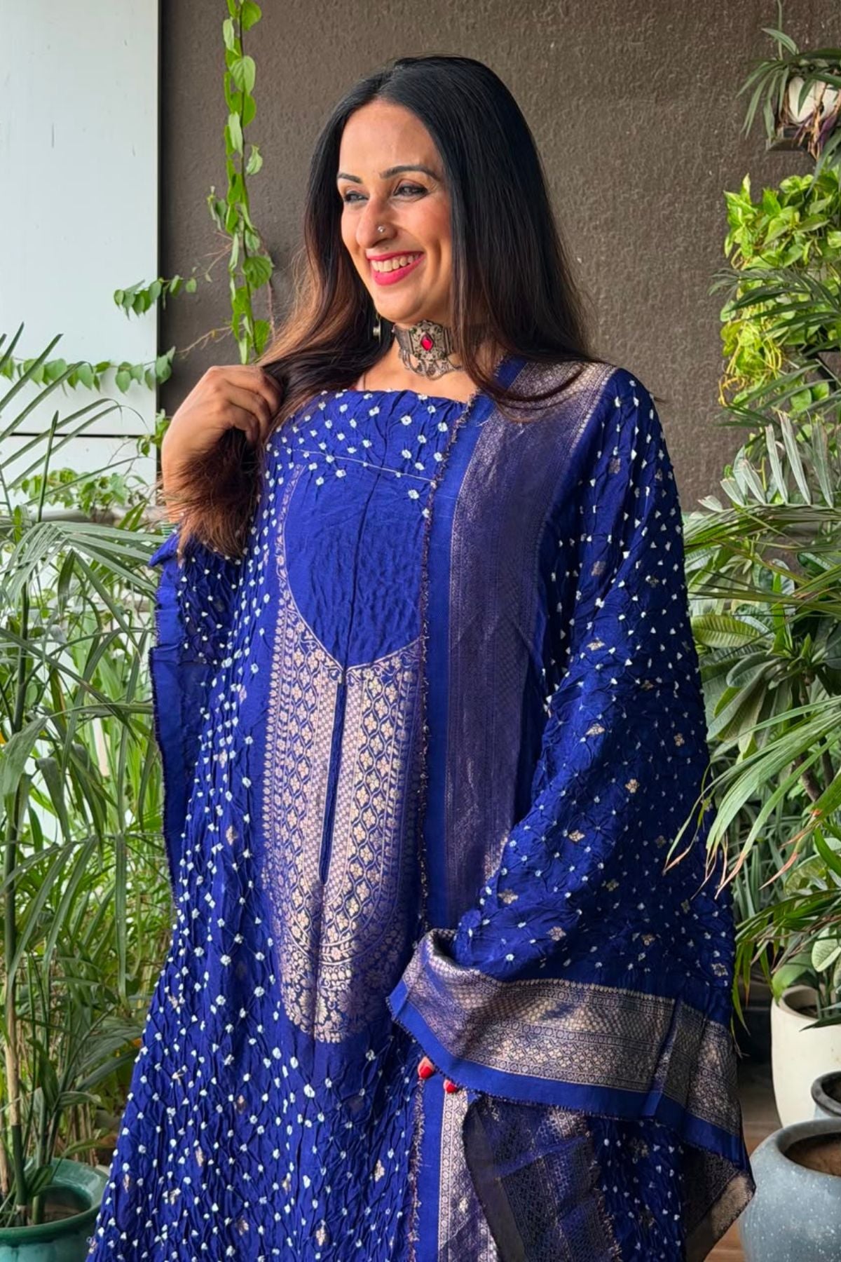 Pure gaji silk full set with hand done bandhani and zari weaving!!