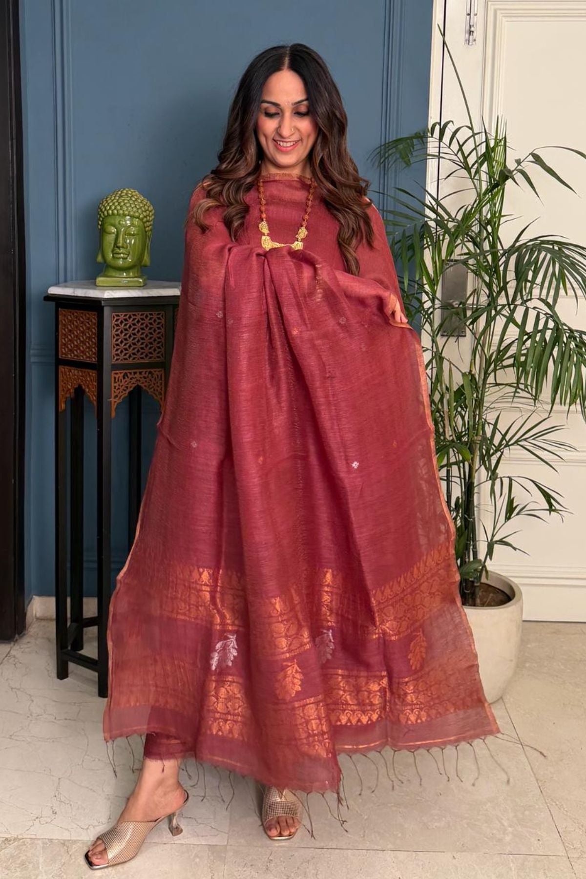 Premium quality pure silk linen Kurta dupatta sets with Banarasi weave