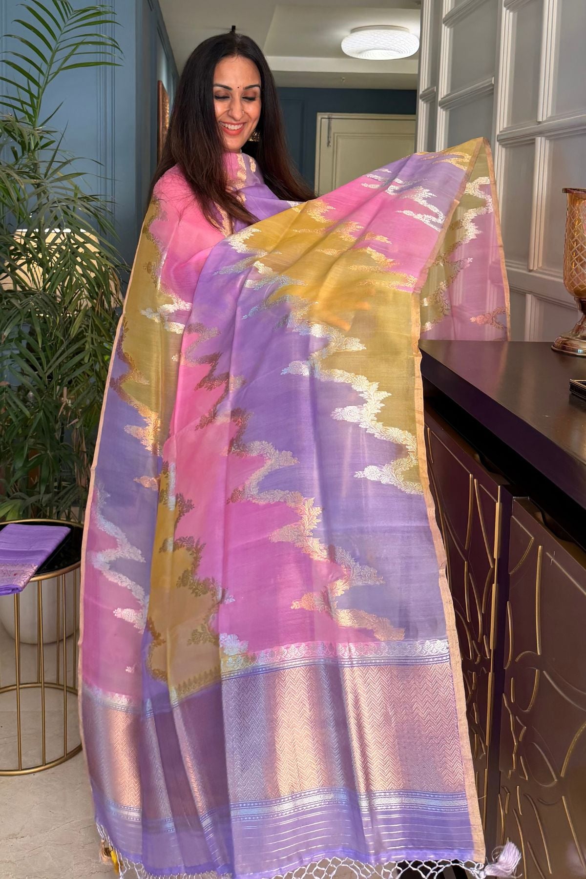 Pure Raw silk Banarasi set with pure Kora rangkaat dupatta!!