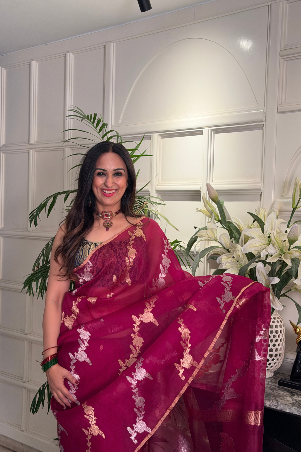 Handwoven zari weave Banarasi silk saree with blouse!!