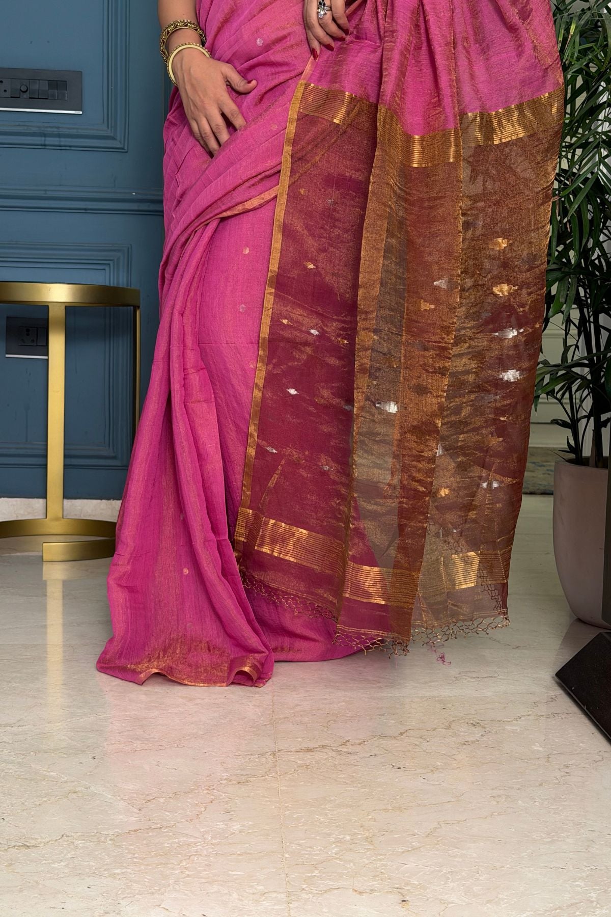 Stunning Silk tissue Jamdani Saree!!