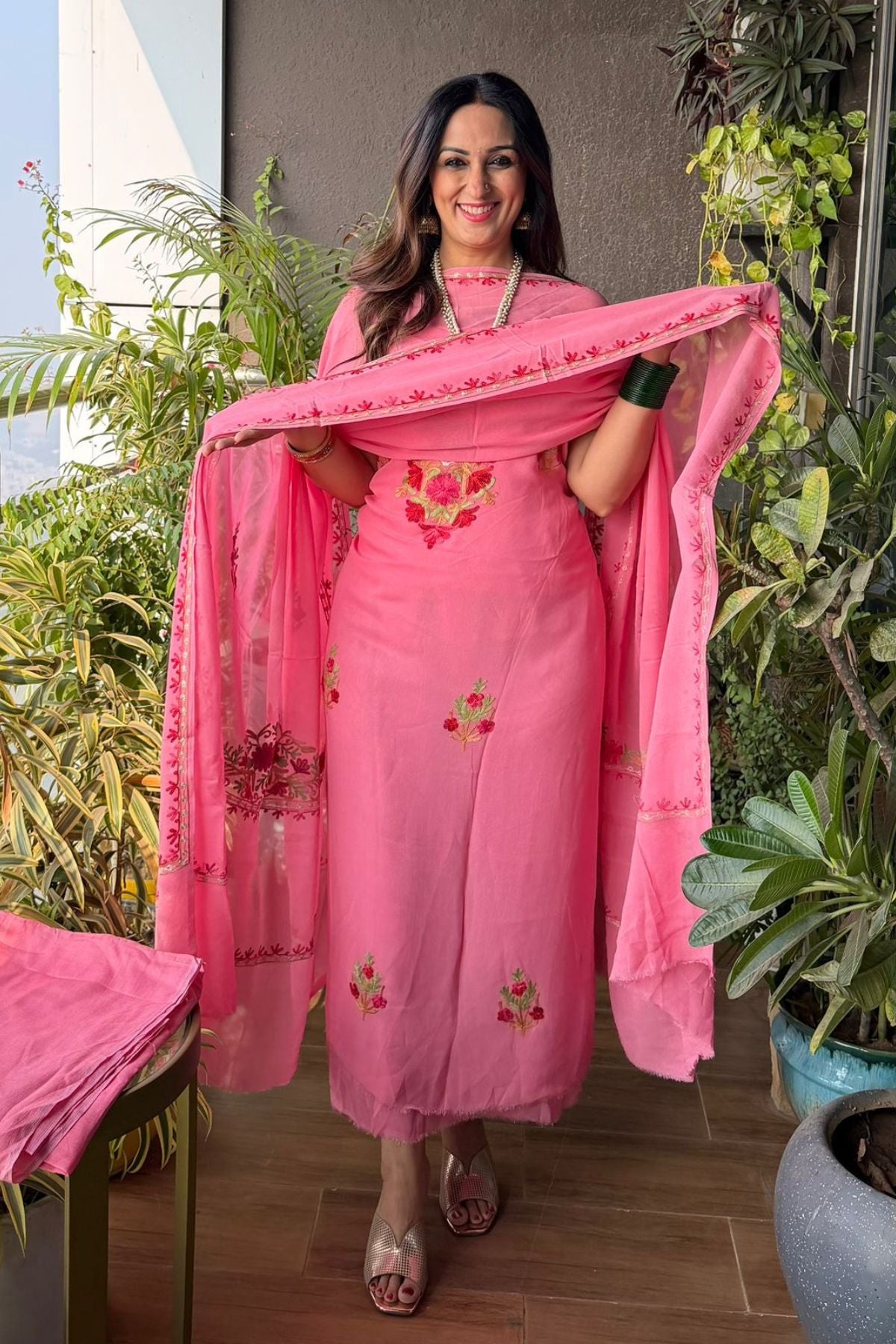 Georgette full suit set with Kashmiri embroidery