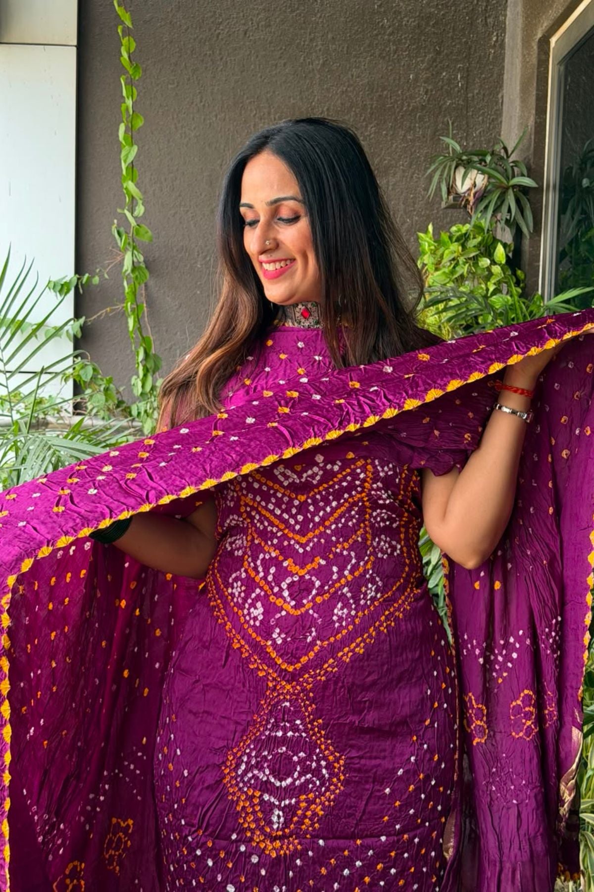 Hand done BANDHANI full set on pure modal!!