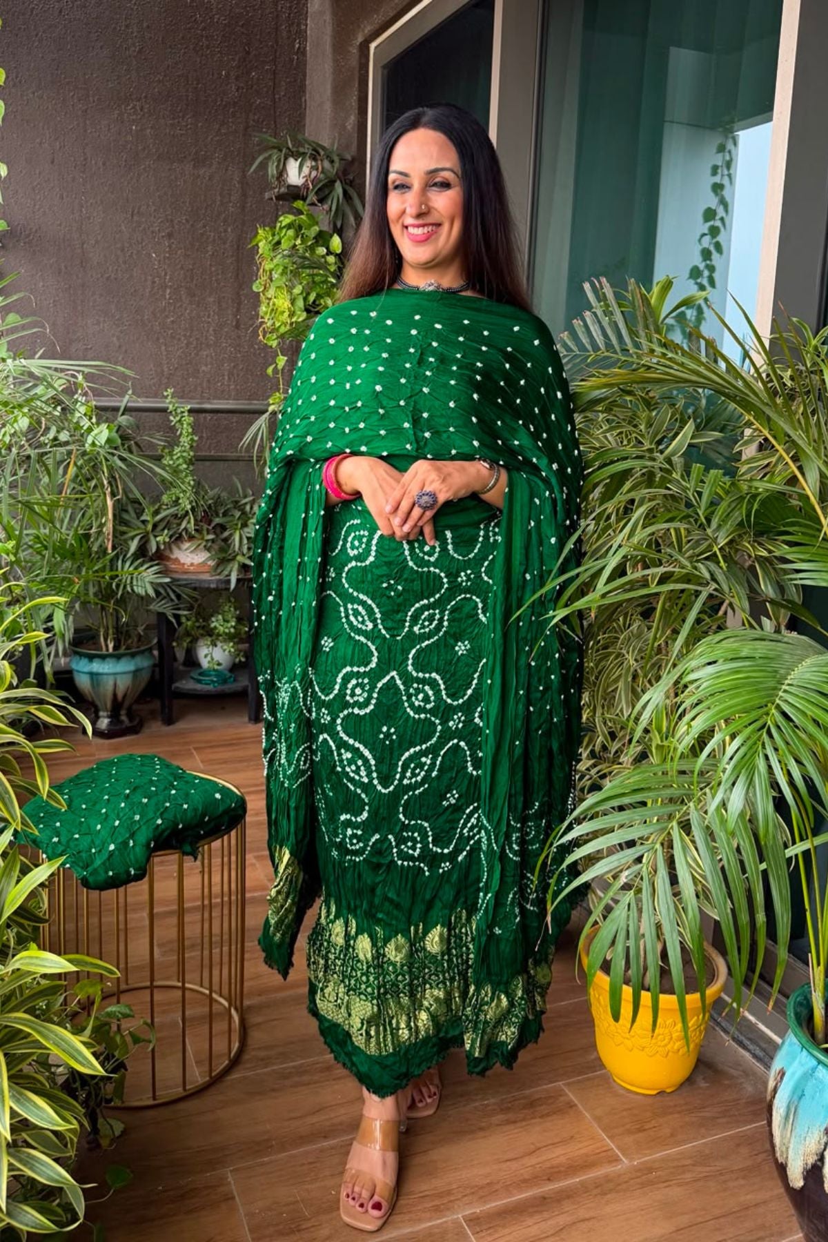 Bandhani with nakshi zari work on pure modal!!