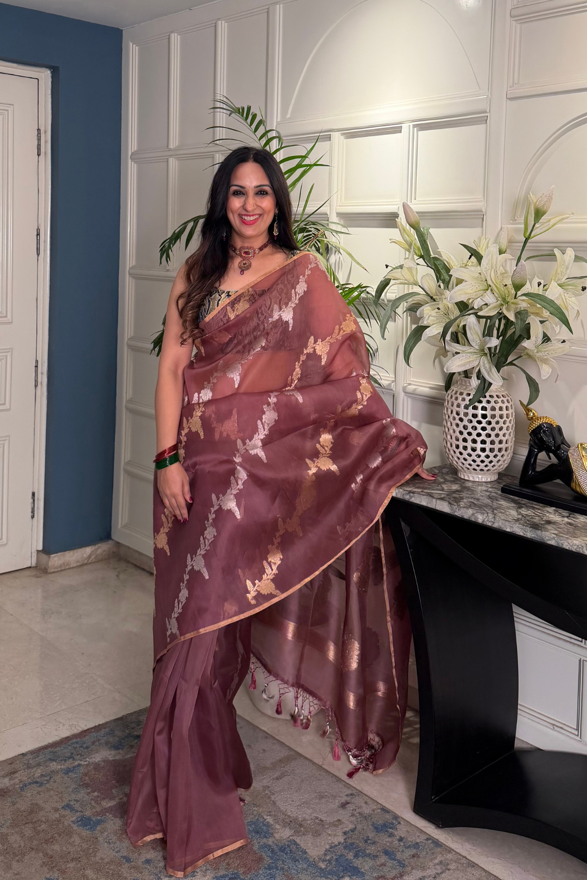 Handwoven zari weave Banarasi silk saree with blouse!!