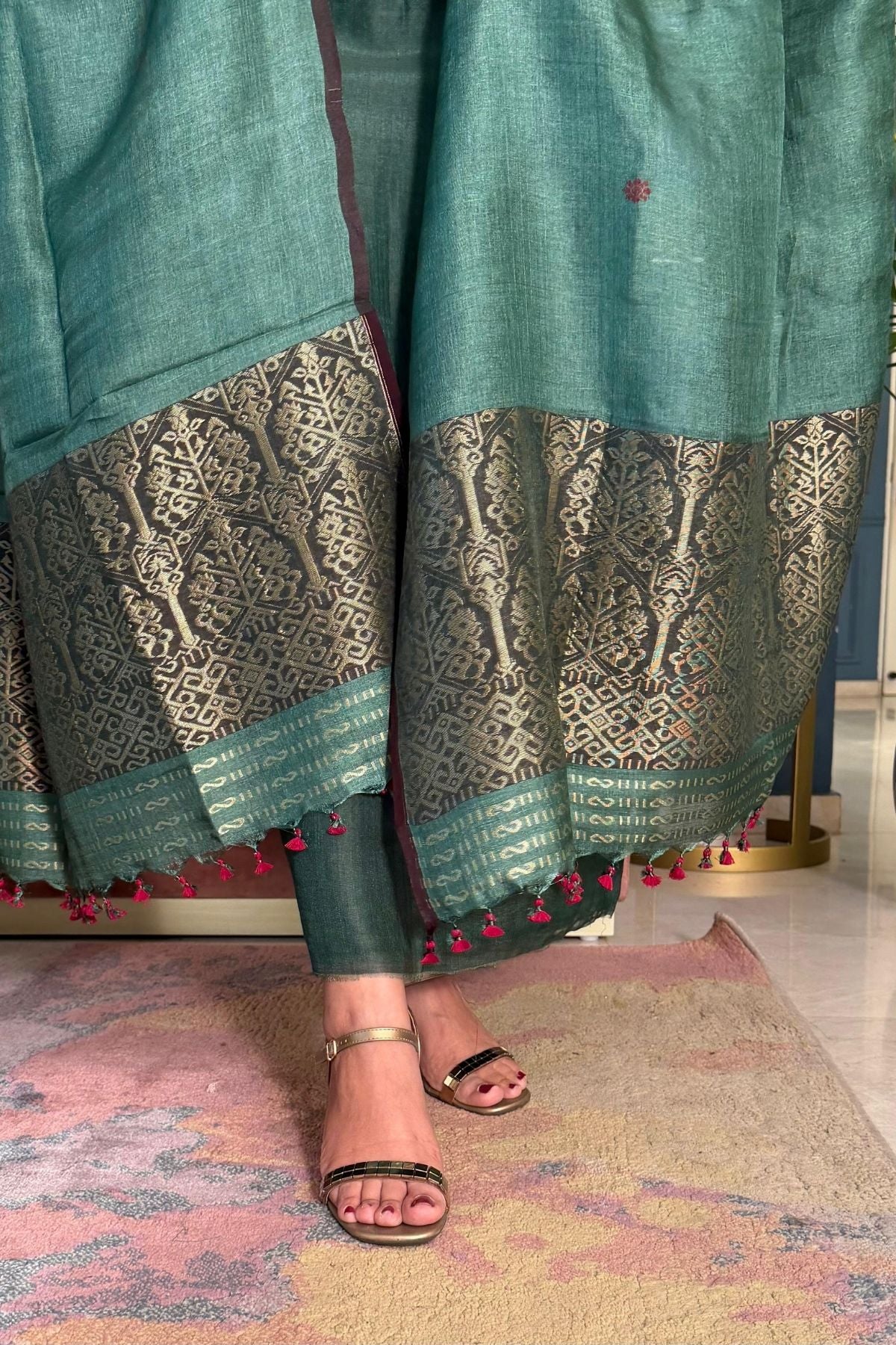 Tangail weave on Pure Tussar Silk -Kurta Dupatta set