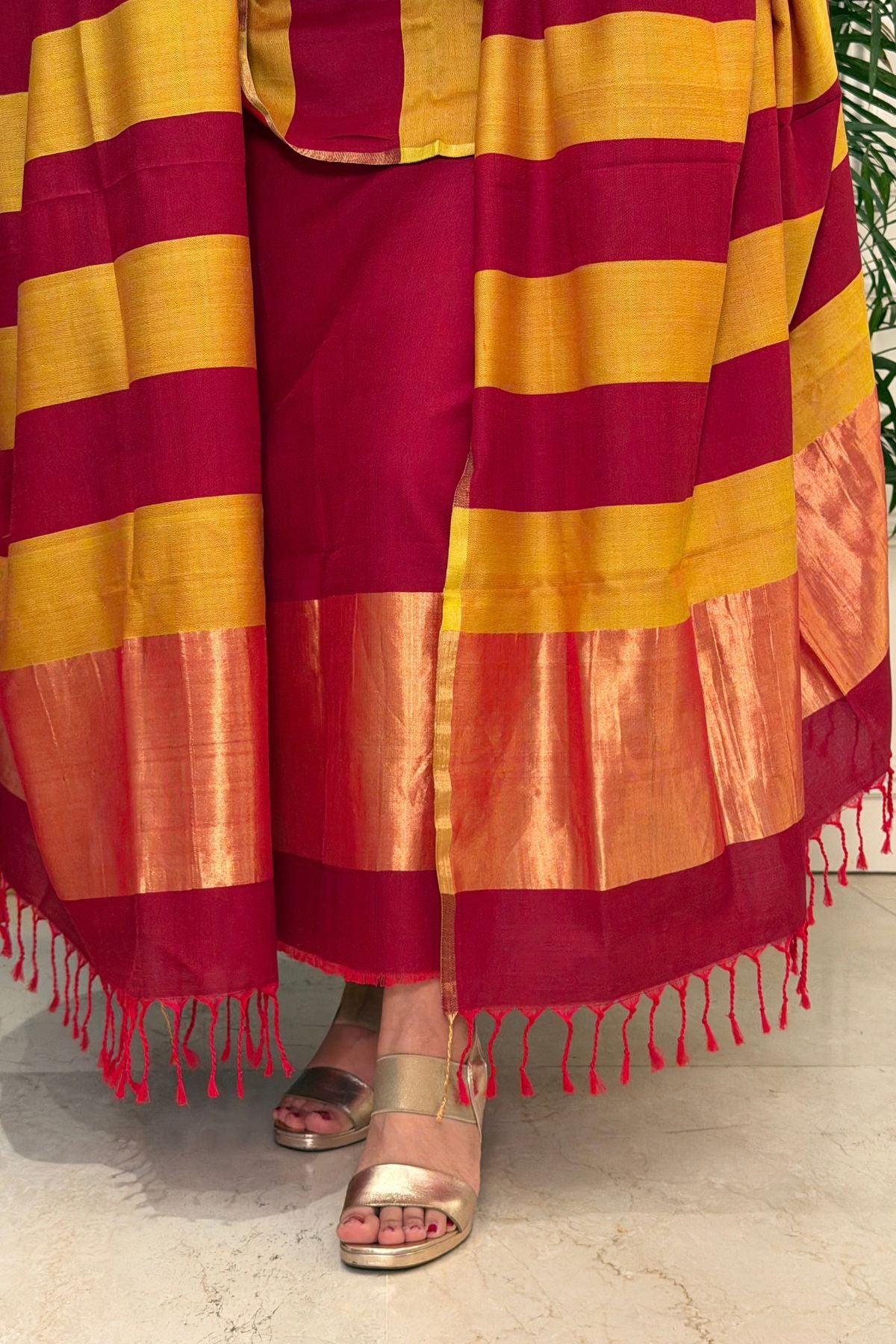 Maheshwari weave kurta dupatta set on cotton silk