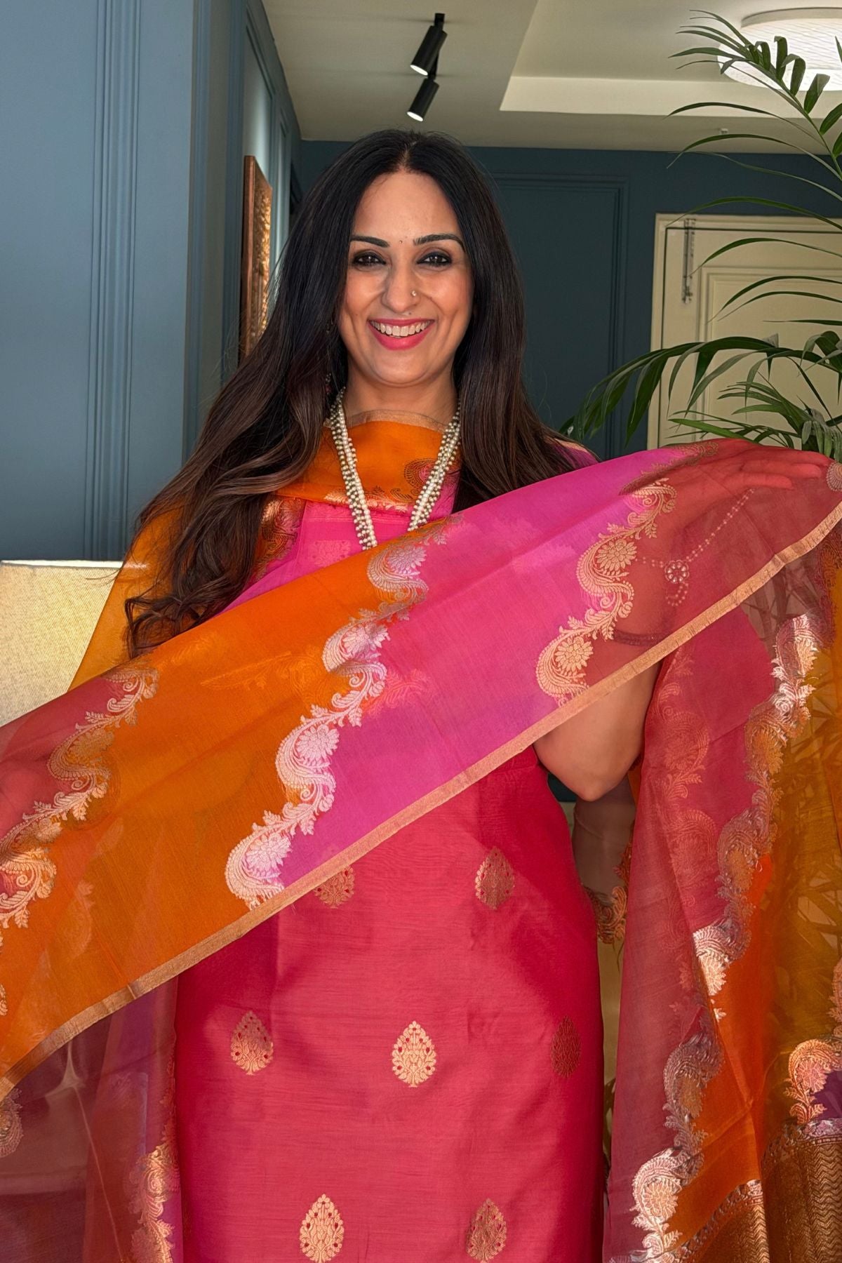 Handwoven pure Banarasi raw mango silk suit sets with rangkaat dupatta!!
