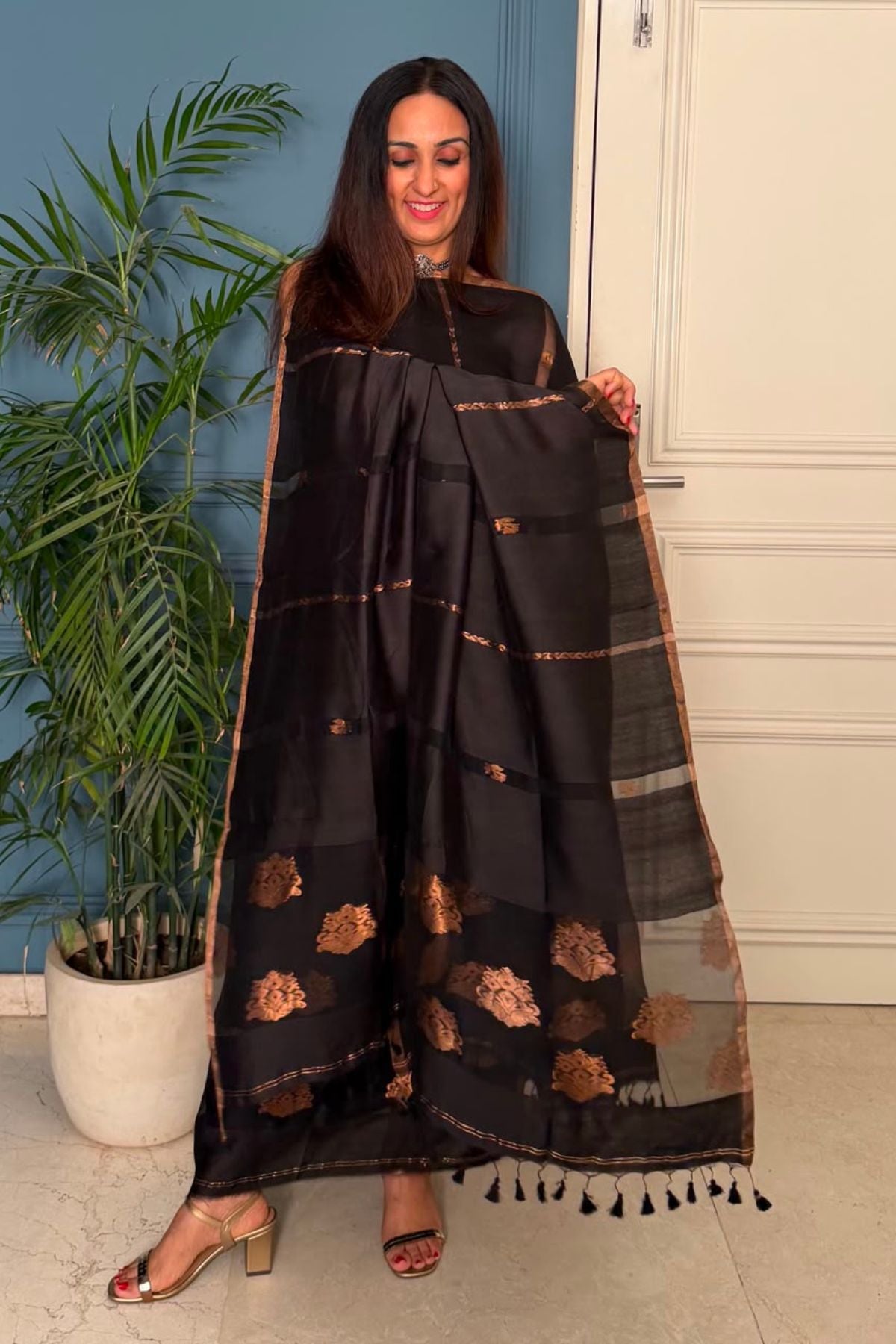 Pure Muslin Bangalore Silk kurta dupatta set with Jamdani work!!
