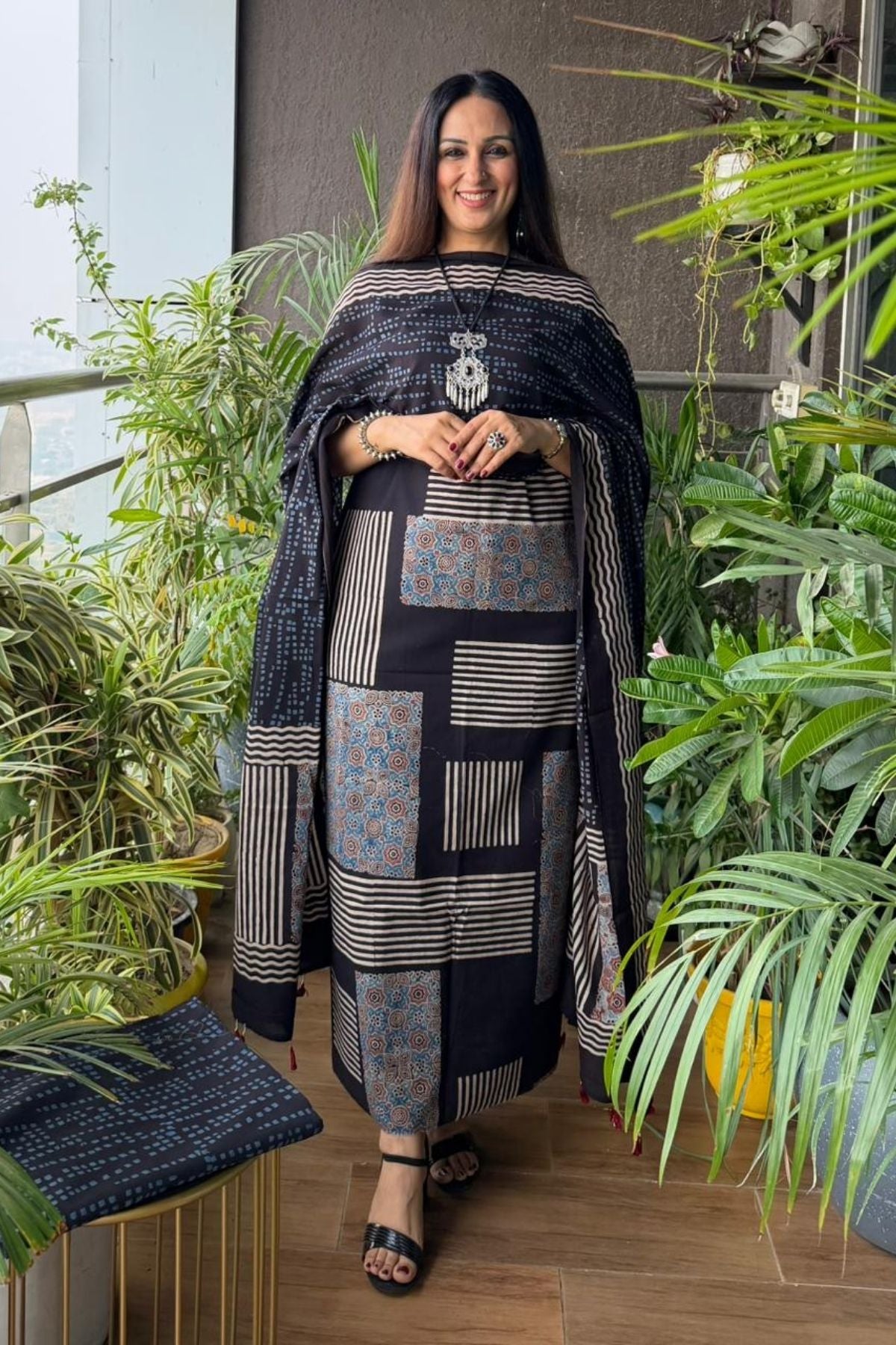 Handblocked Ajrakh Taj cotton full sets!!