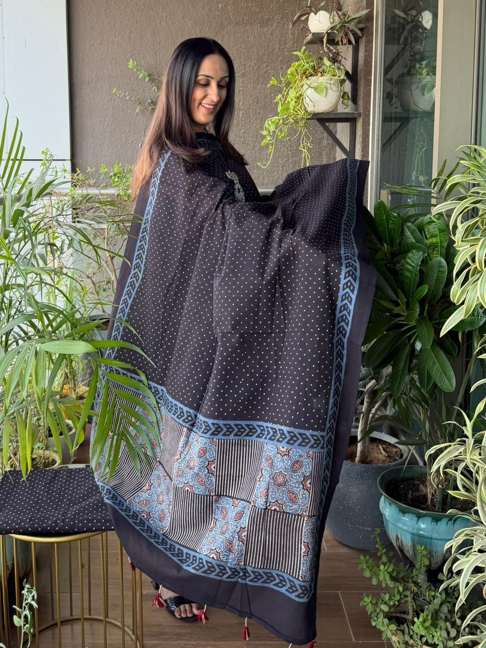 Handblocked Ajrakh Taj cotton full sets!!