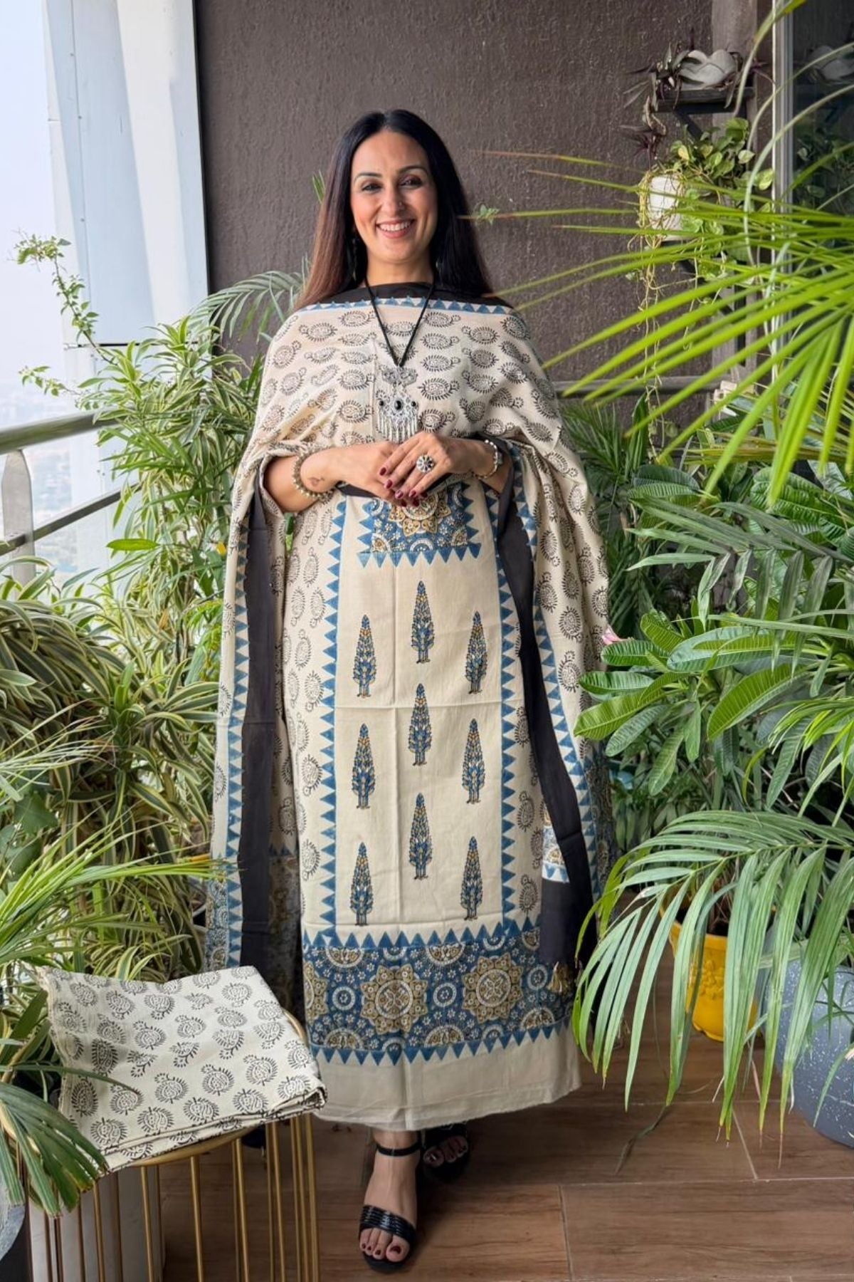 Handblocked Ajrakh Taj cotton full sets!!