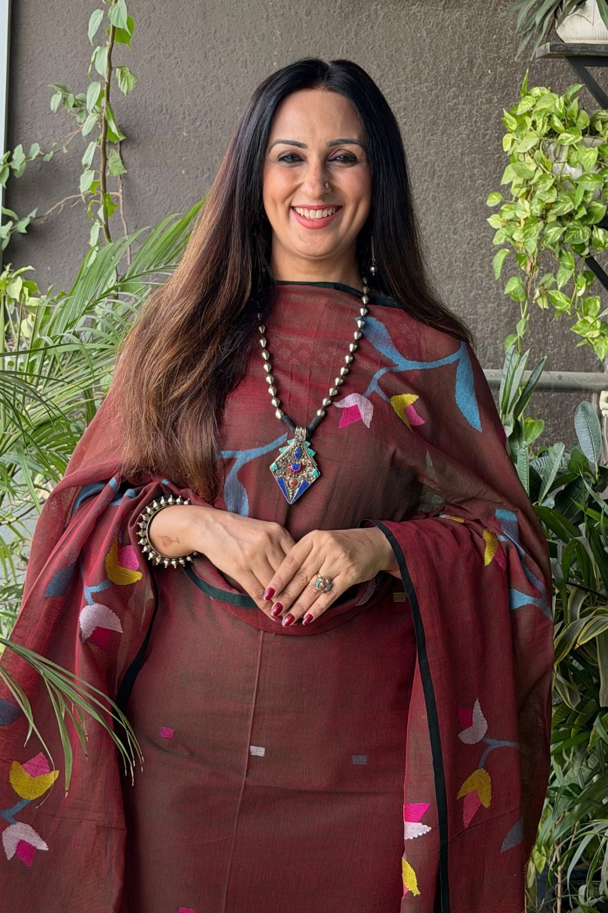 Intricate Jamdani Jaal Embroidery on Handloom Cotton Sets. ✨