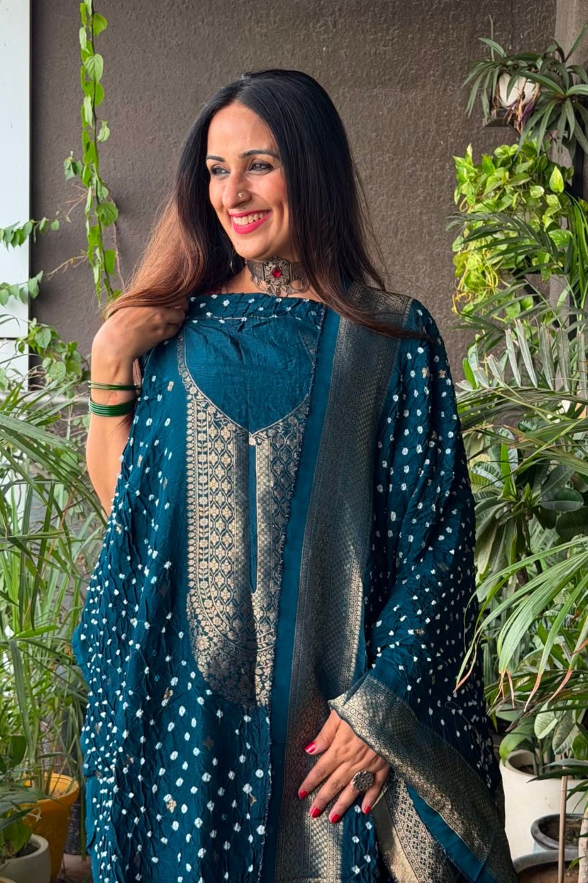 Pure gaji silk full set with hand done bandhani and zari weaving!!