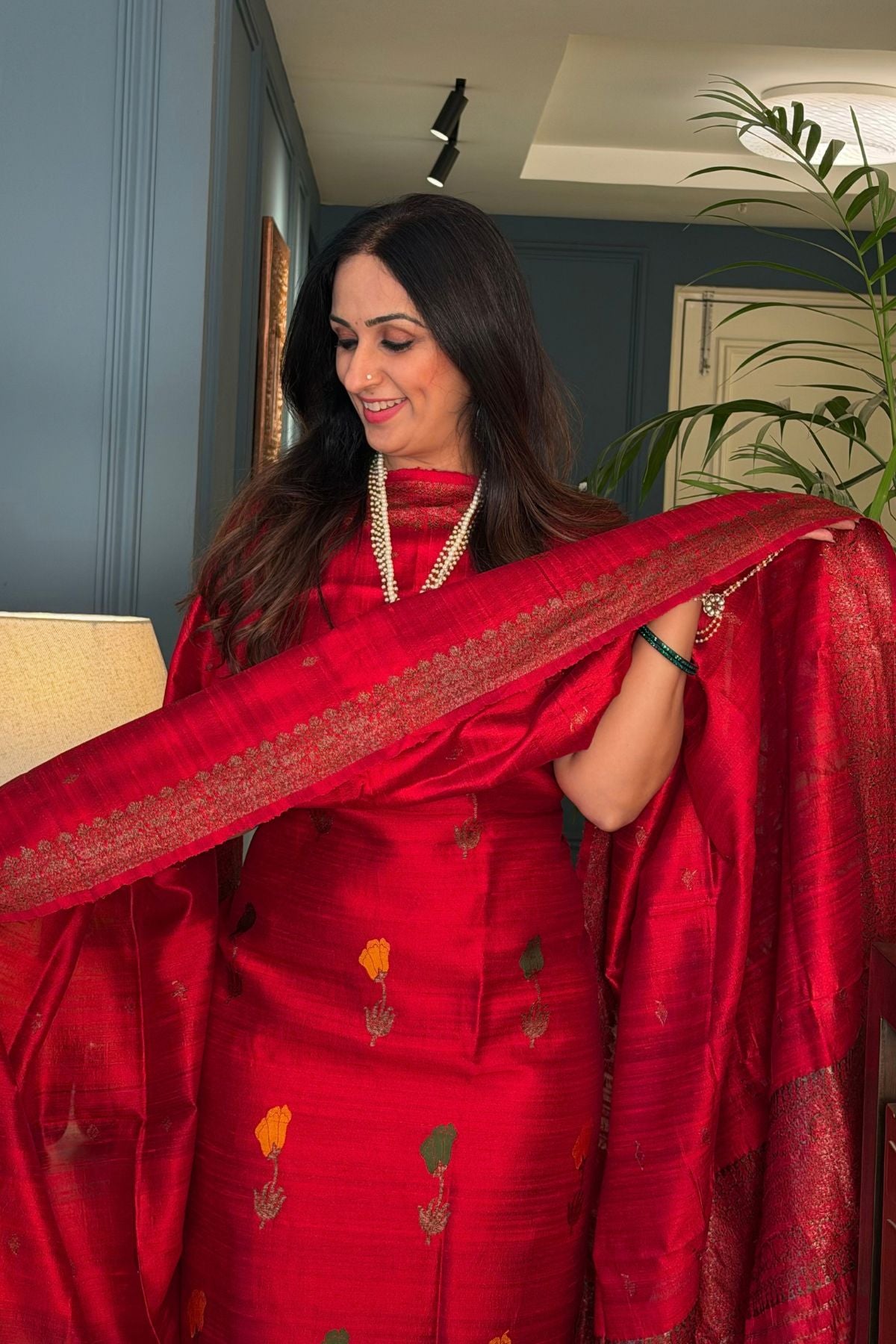 Handwoven Banarasi full sets in pure Raw silk!!