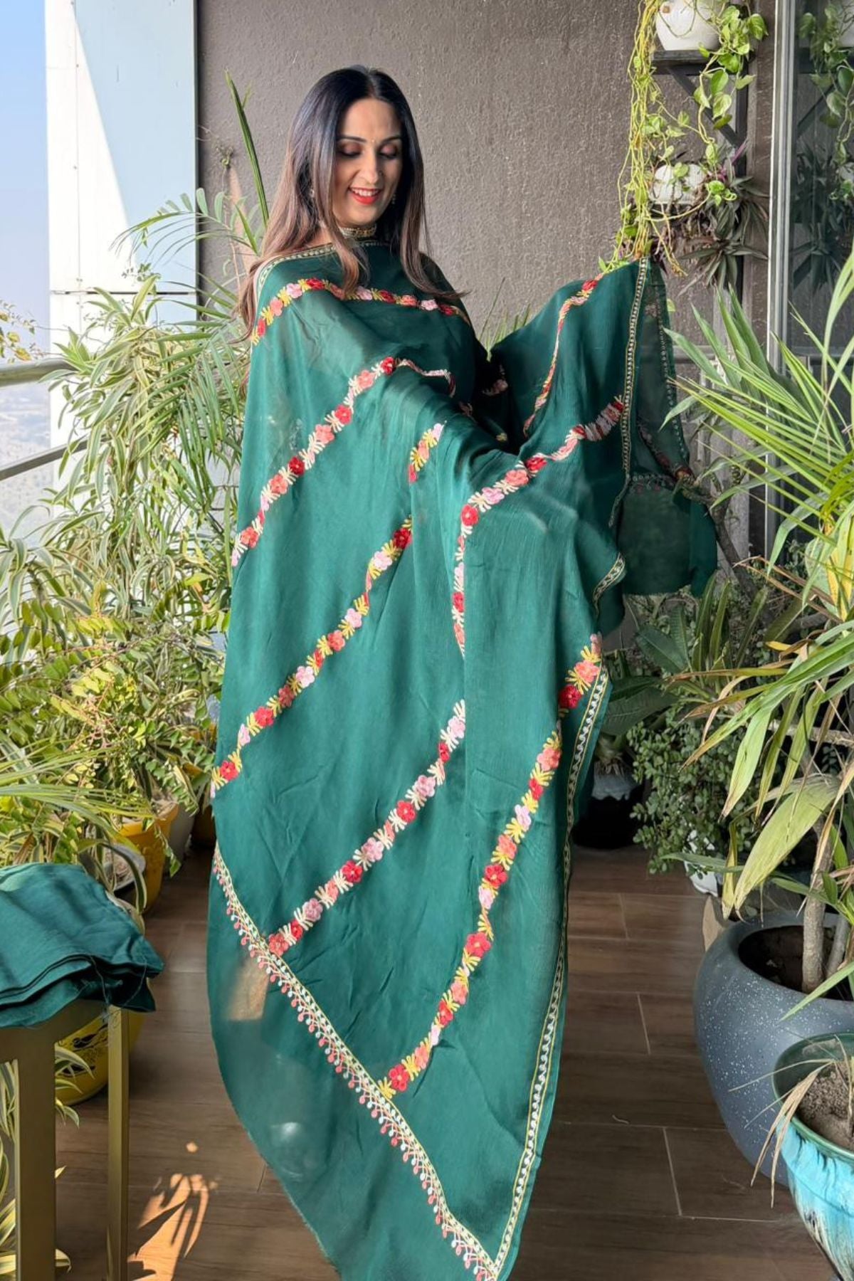 Chinon full sets with Kashmiri Aari embroidery!!!