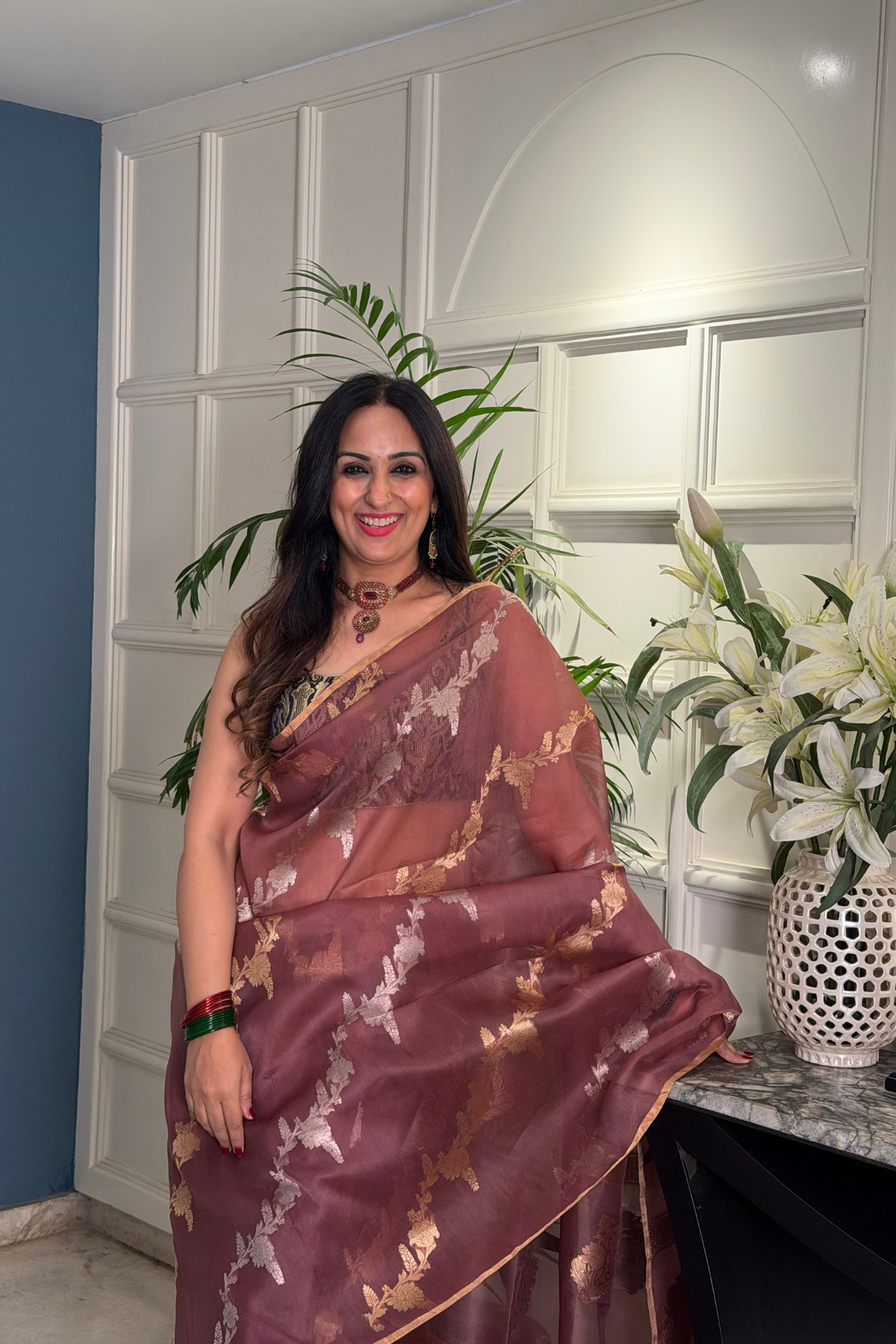 Handwoven zari weave Banarasi silk saree with blouse!!